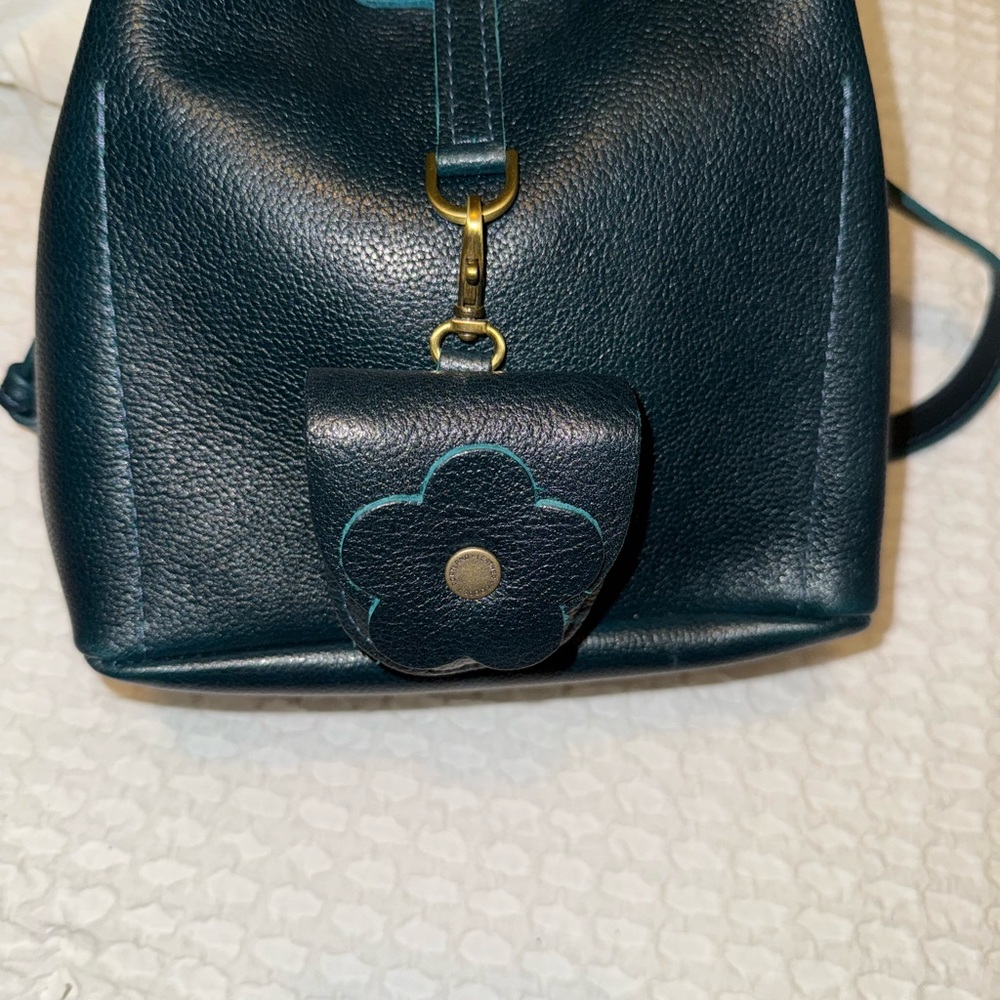 Portland Leather Goods Boreal Small Firefly and petunia flair - Picture 2 of 4